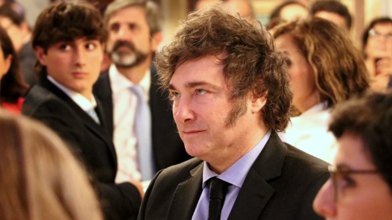 Milei viaja nuevamente al exterior a una cumbre de millonarios