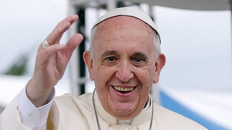 Axel Kicillof visitará al Papa Francisco