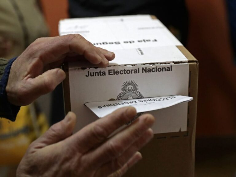 Comienza una nueva etapa entre LLA y el PRO: Negocian las PASO