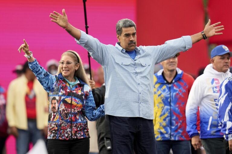 Nicolás Maduro ordenó que se desaloje la embajada argentina