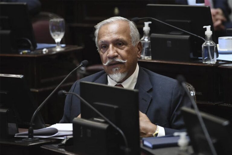 LLA quiere arreglar con el Senador Romero para organizar su espacio en Salta