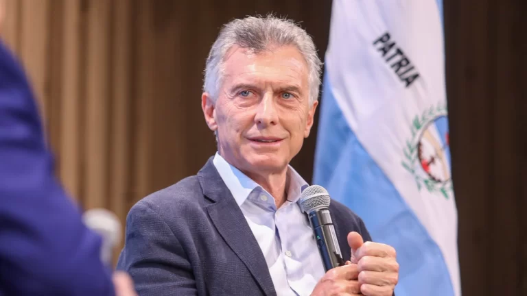 Macri ordenó votar la interpelación de Adorni