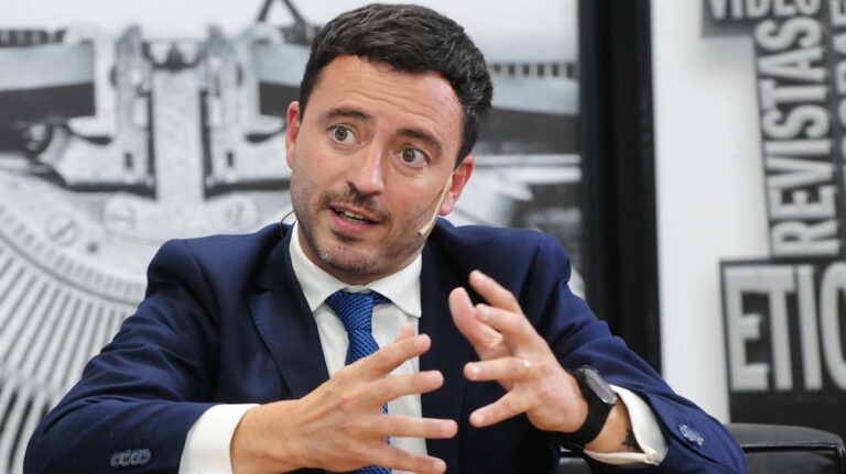 Javier Milei queda a un paso de blindar su veto a la reforma previsional por la ayuda de la UCR