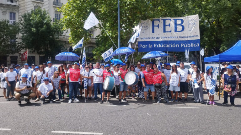 Los docentes rechazaron la oferta de Kicillof en la negociación de las paritarias