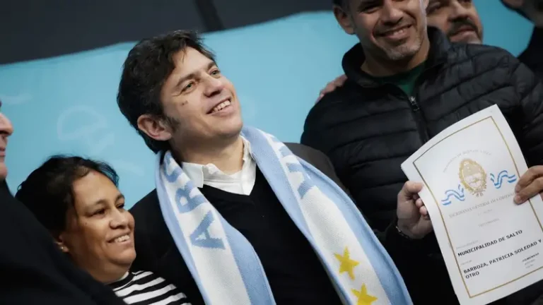 Kicillof habló de la campaña anti Argentina: “No somos iguales al Presidente”