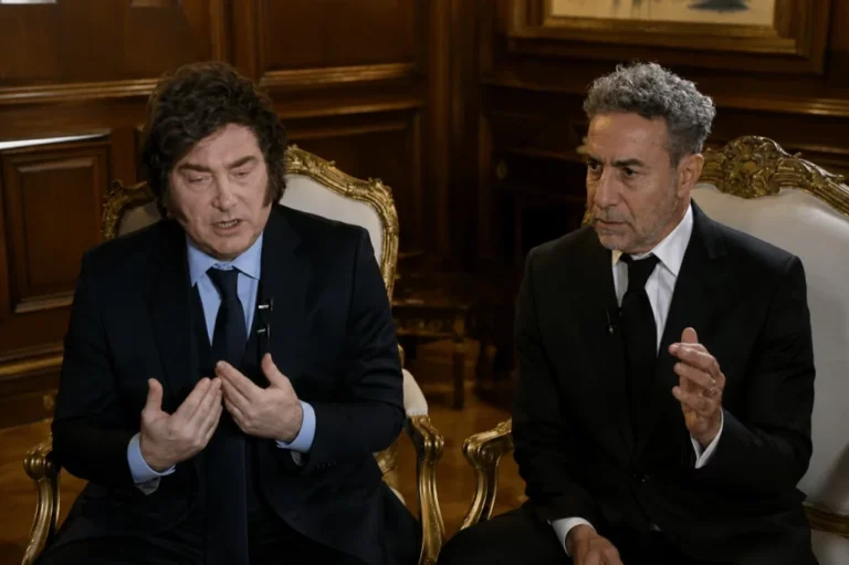 Milei dijo que ahora Olivos es una base militar y que deportó 30 mil terroristas