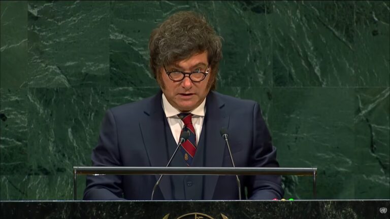 Milei usó la causa Malvinas para criticar a la ONU y prometió no regular la IA